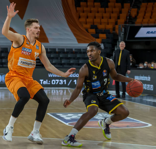 在竞争激烈 在竞争激烈